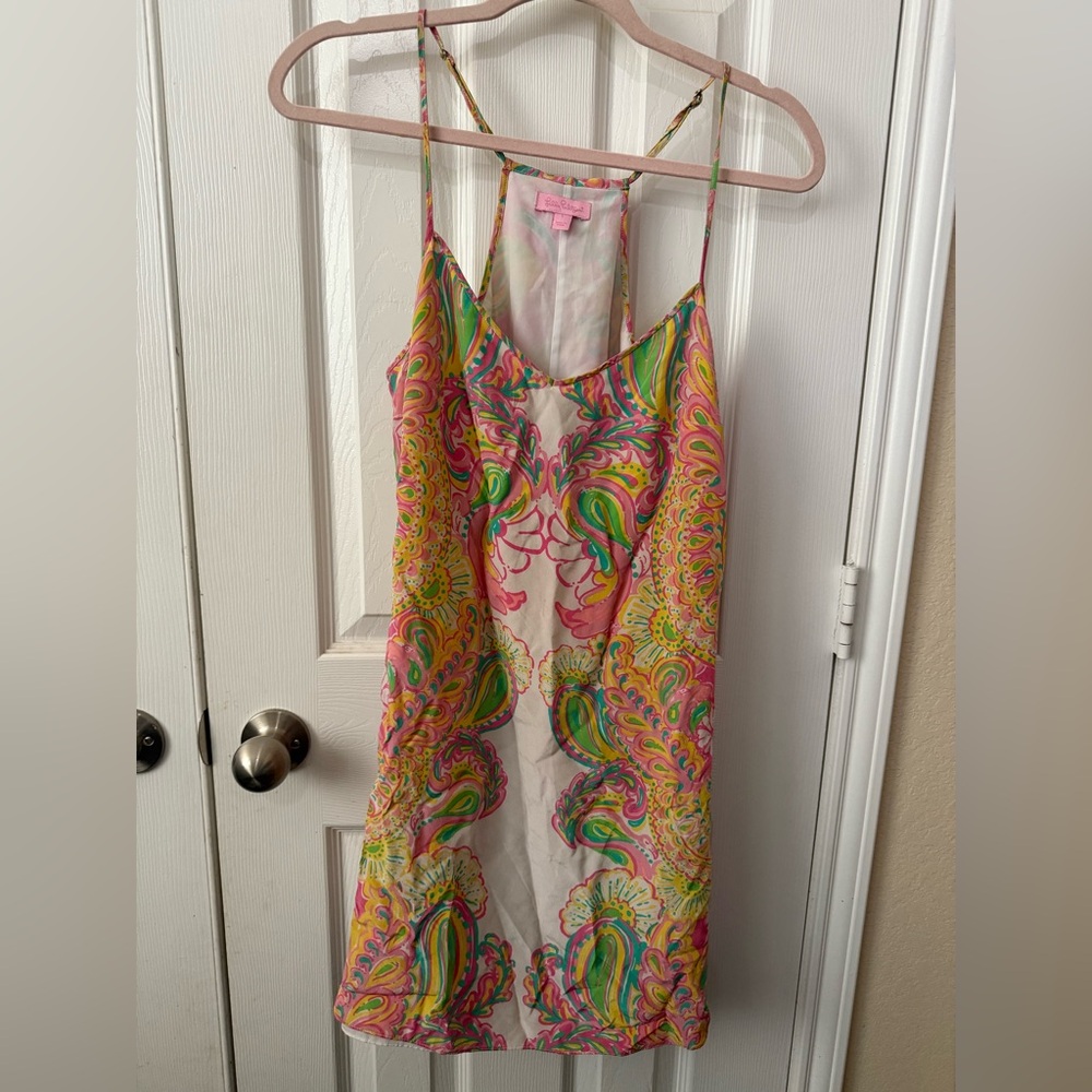 Lilly Pulitzer 100% silk slip dress in pink paisley floral Print.. Size L
